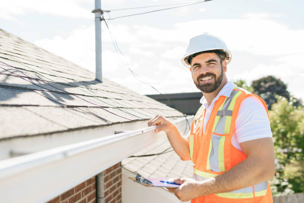 Best Roof Gutter Cleaning  in Thunderbolt, GA